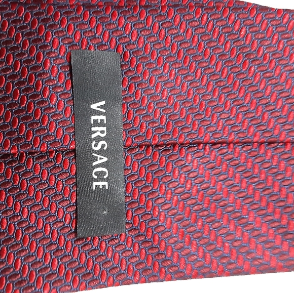 Versace tie maroon and black pattern 100% silk - Picture 4 of 7